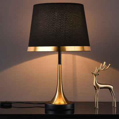 Skorter | GiltGlow – Elegant Gold and Black Retro Table Lamp
