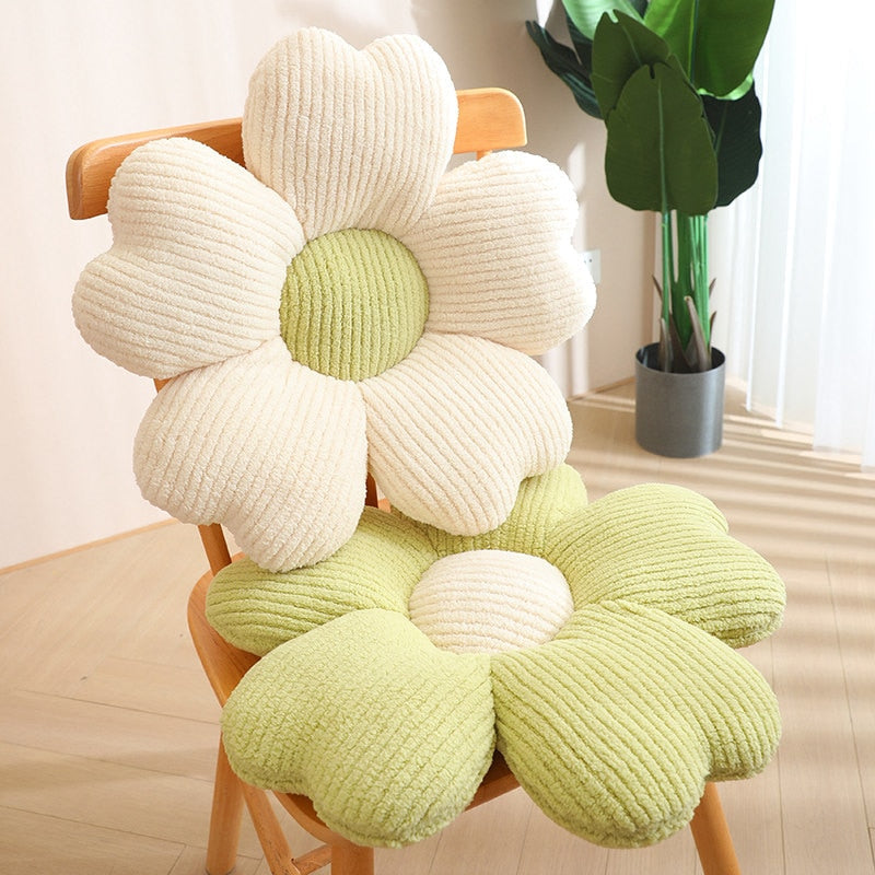 Skorter | Fluffy Clover Flowers Pillow