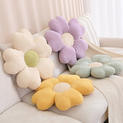 Skorter | Fluffy Clover Flowers Pillow
