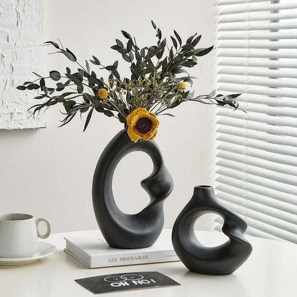Skorter | Creative Curves Decorative Vase