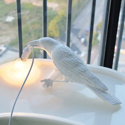 Skorter | Modern Lucky Bird Table Lamp – Creative Resin Animal Design for Bedroom and Living Room