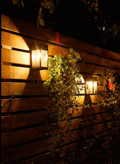 Skorter | GlowHaven – Wall Lamp for Garden Fences with Inviting Light
