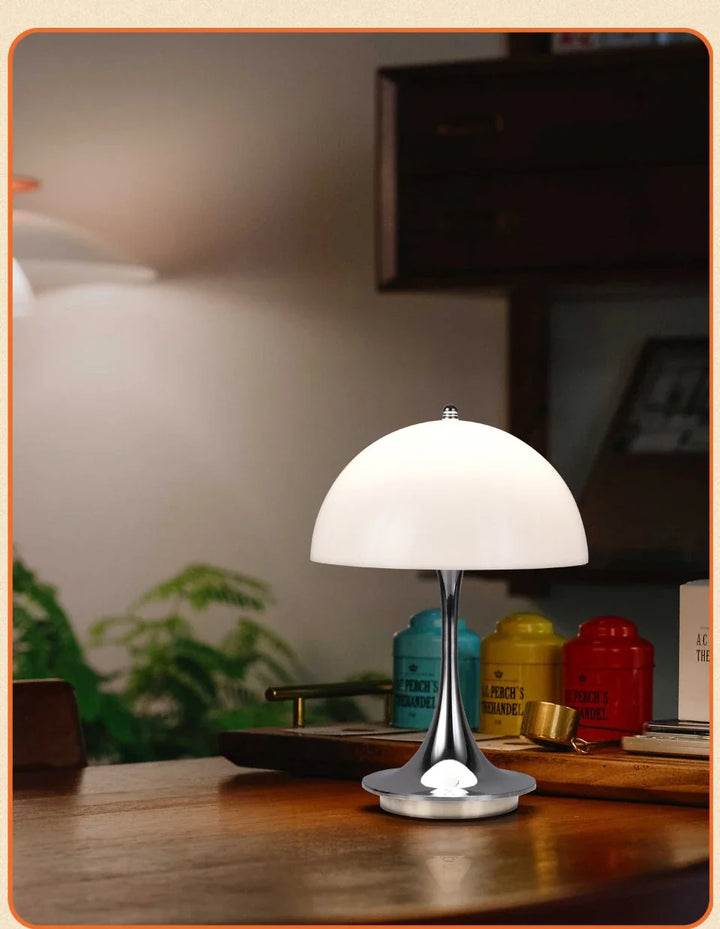 Skorter | Dome Table Lamp