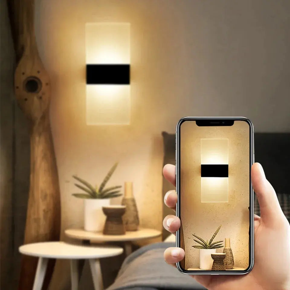 Skorter | Éclatante - Touch Panel Wall Light USB rechargeable
