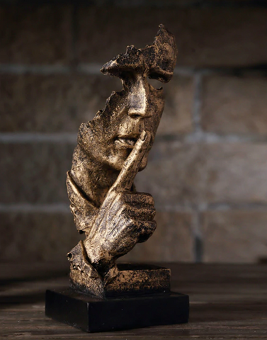 Skorter | Abstract Gold Sculpture "NordicLine" – Modern Scandinavian Decoration