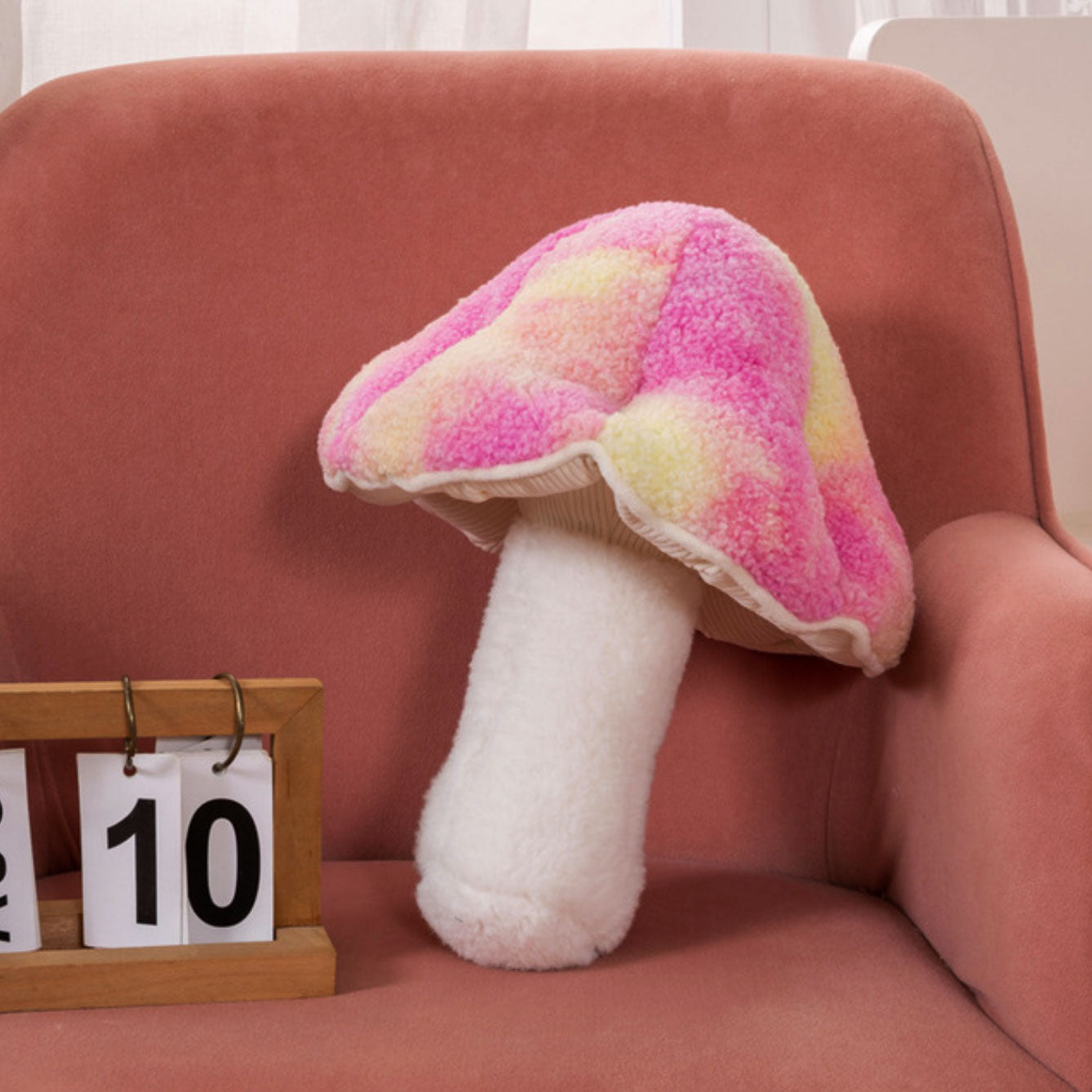 Skorter | Fluffy Mushroom Cushion