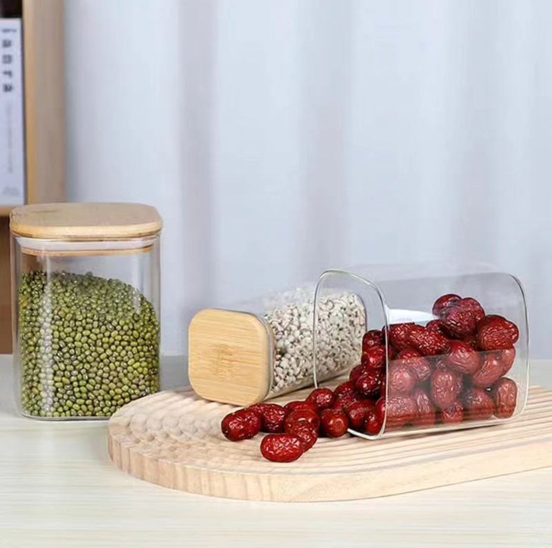 Skorter | 12 Piece Glass Spice Jar Set
