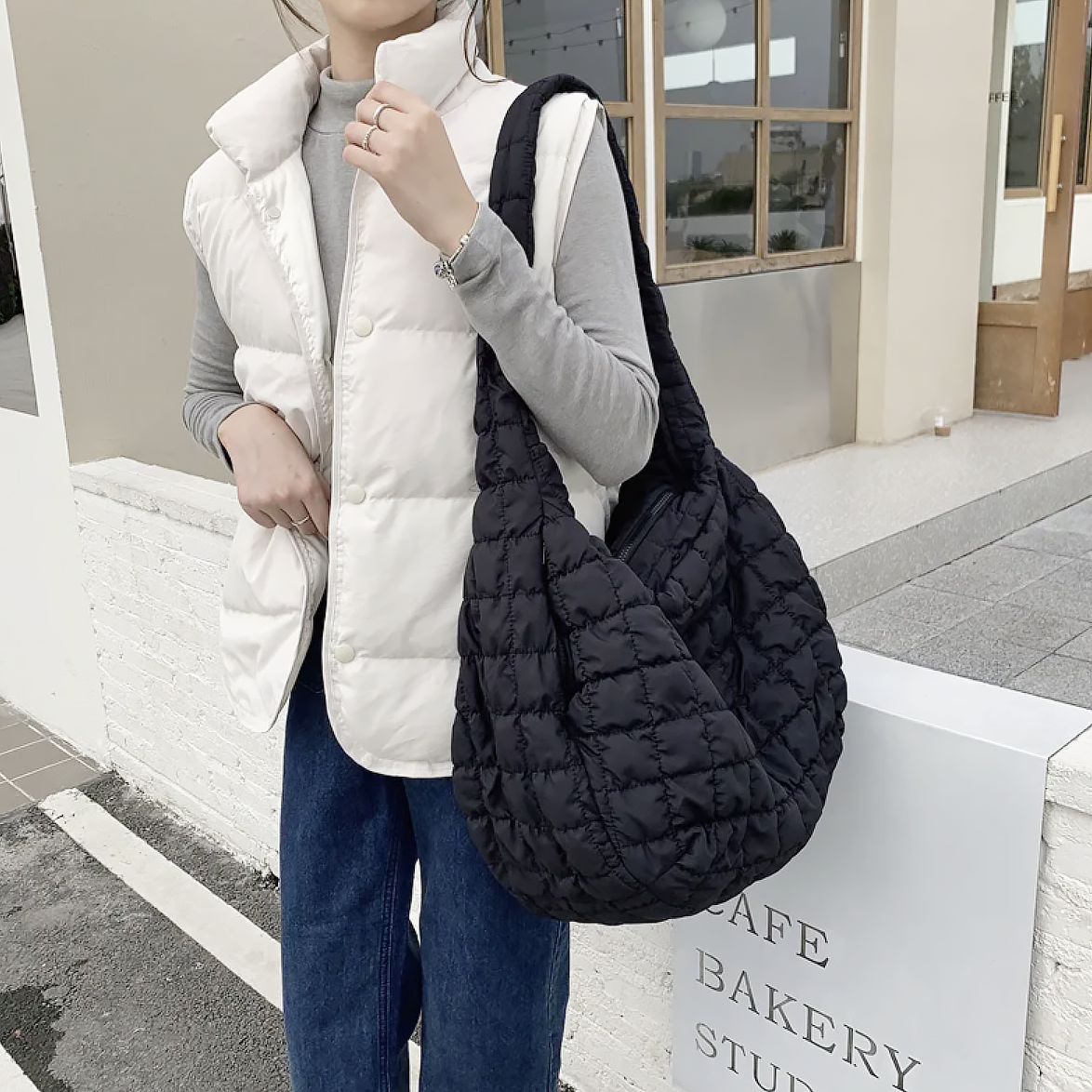 Skorter | Cross Quilt X-Large Shoulder Bag