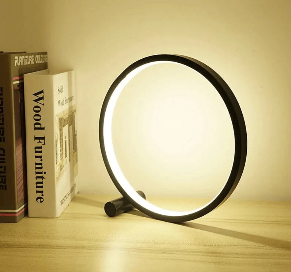 Skorter | Frendorf - Minimalistic table lamp with touch and dimming function