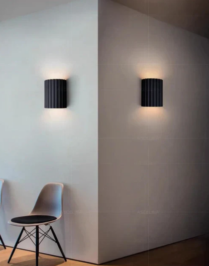 Skorter | Contemporary Resin Wall Lamp | Double-Sided Light Diffusion & Ideal for Modern Living Spaces, Bedrooms, Hallways