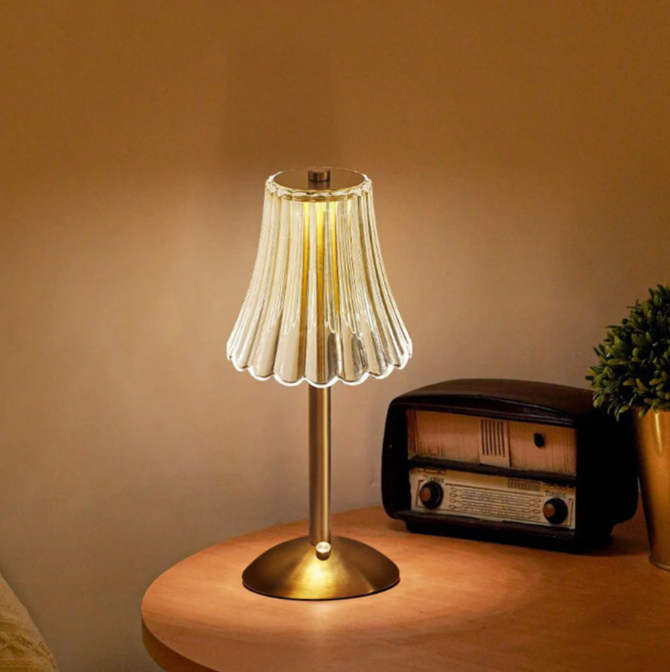 Skorter | Rechargeable USB LED Table Lamp in Retro Design
