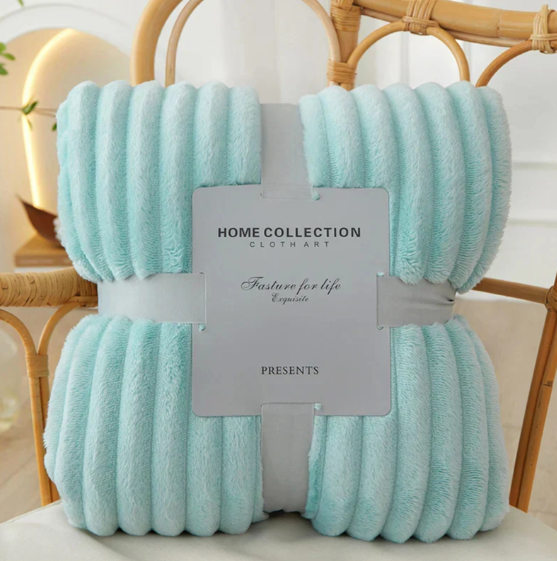 Skorter | Broad-striped flannel fleece blanket