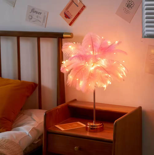 Skorter | Feather lamp