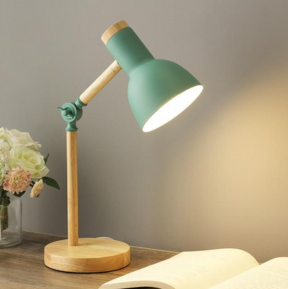Skorter | Scandinavian table lamp made of wood