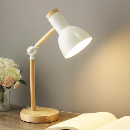 Skorter | Scandinavian table lamp made of wood
