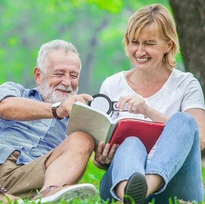 Skorter | 30x magnifying glass for seniors