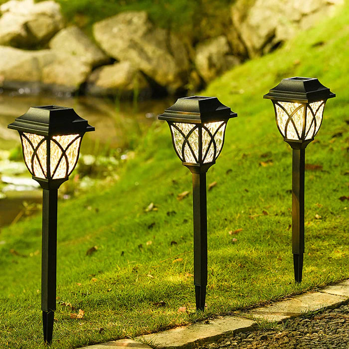Skorter | Solar Garden Lighting with Natural Charm – Elegant Lamps for Outdoor Use