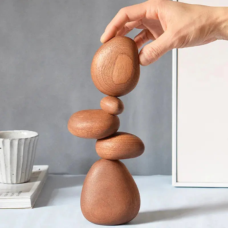 Skorter | Discover the balance of stones: Harmonious Artistic Sculpture