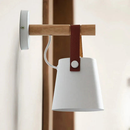 Skorter | NordicGlow - LED Wall Lamp with Wood Details and Leather Strap