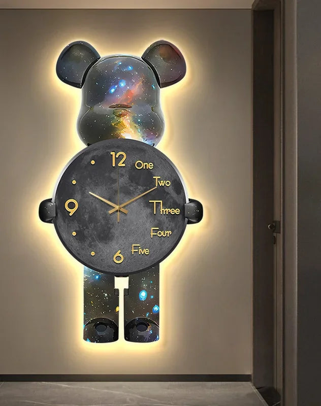 Skorter | ChicBearTime – Decorative Bear Clock for the Living Room