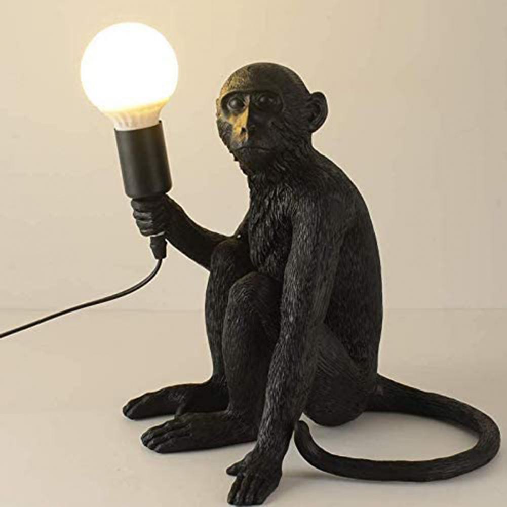 Skorter | Reliable attractive table lamp ornament