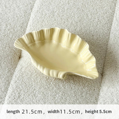 Skorter | Cream Ceramic Shell Plate
