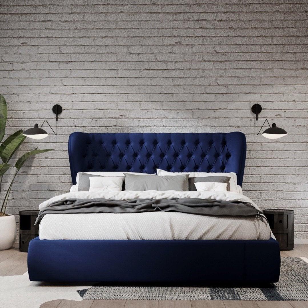 Skorter | Serge Mouille Wall Lamp