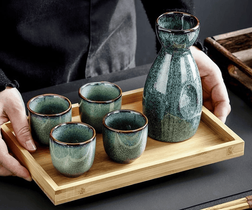 Skorter of authentic sake