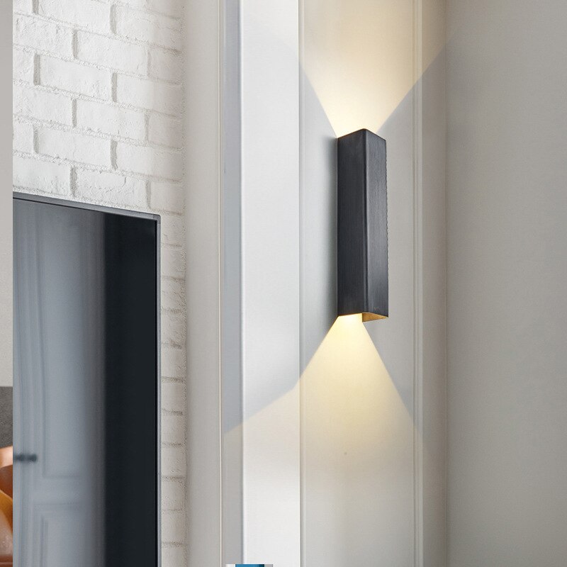 Skorter | BeamLuxe – Sleek Outdoor Lamp for Contemporary Spaces