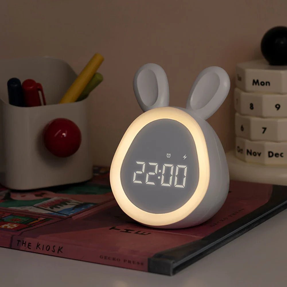 Skorter | WakkerKonijn – Kids alarm clock with LED night light and playful rabbit design