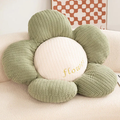Skorter | Fluffy Daisy Cushion