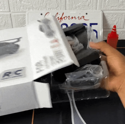 Skorter | 1:24 RC Drift Car | 4WD, LED Wheels & USB Rechargeable for Indoor and Outdoor Racing Fun