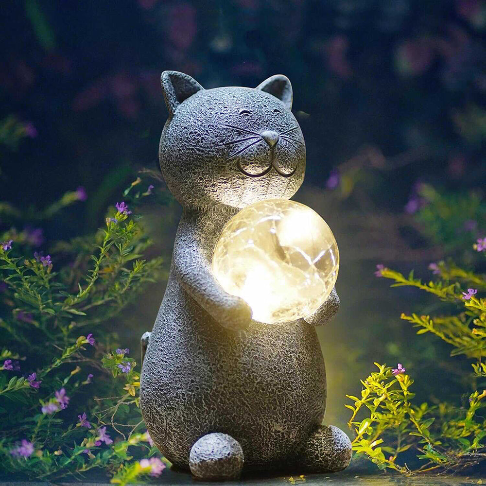 Skorter | Solar-Powered Cat Statue with Cracked Glass Ball