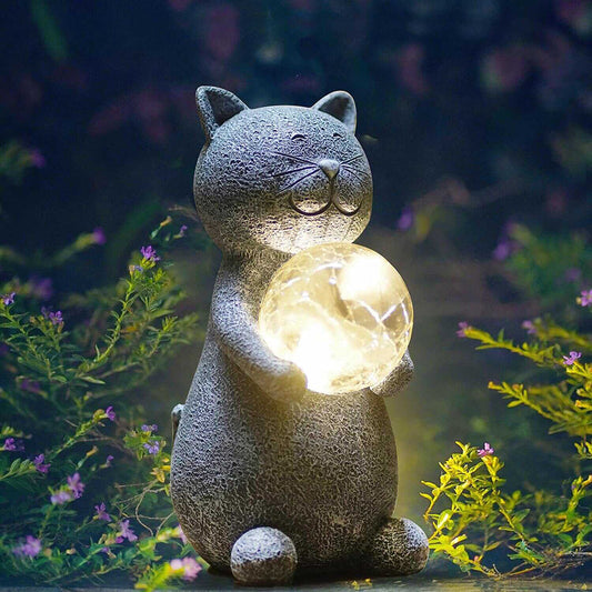 Skorter | Solar-Powered Cat Statue with Cracked Glass Ball