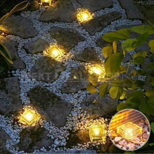 Skorter | Solar-powered heavy brick path light - Heavy outdoor light!