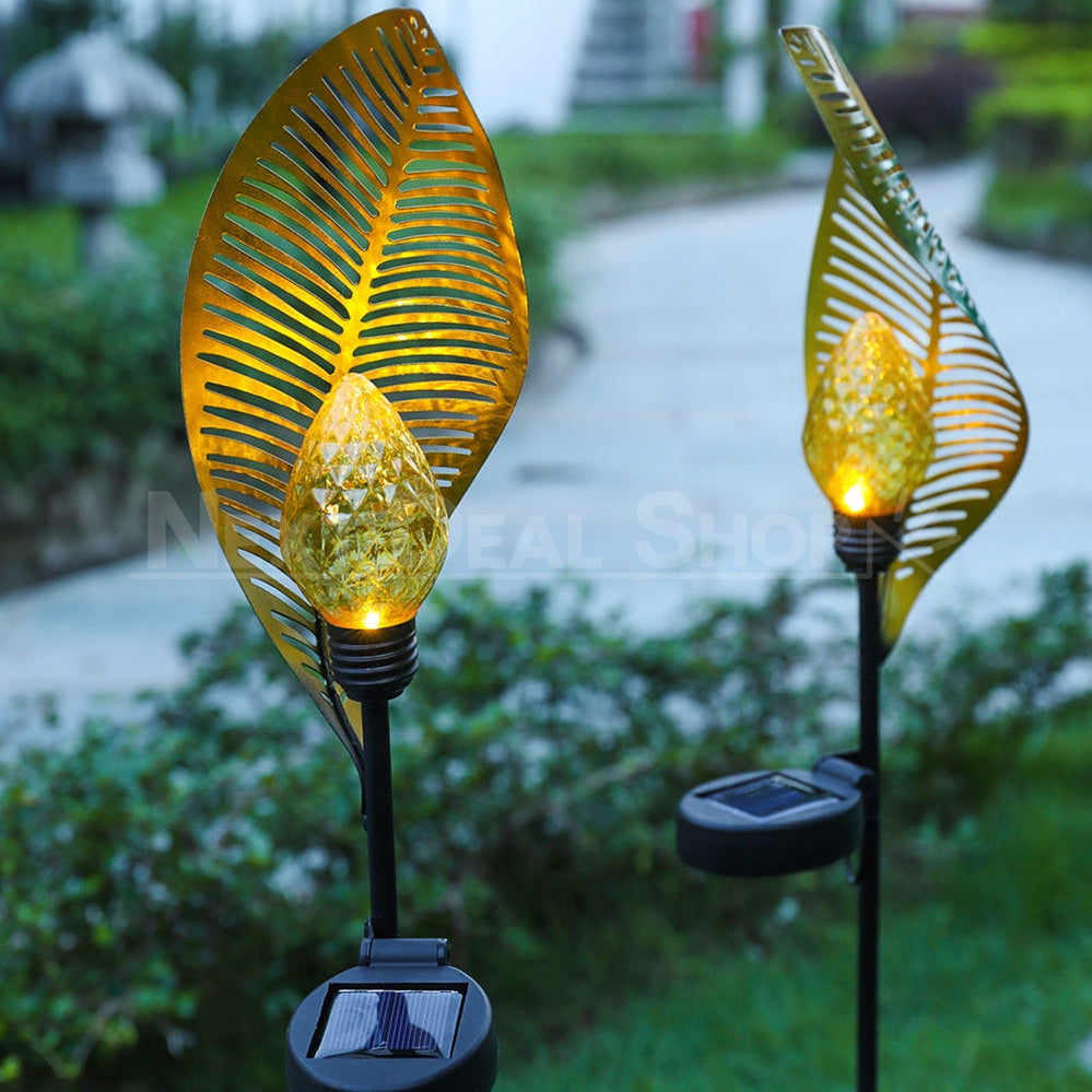 Skorter | Solar Powered Iron Blade Stake Light