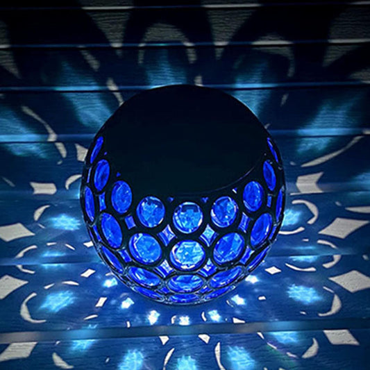 Skorter | Solar-powered mosaic lantern with LED garden lighting