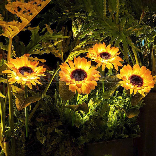 Skorter | Solar Powered Outdoor Sunflower Light Holder