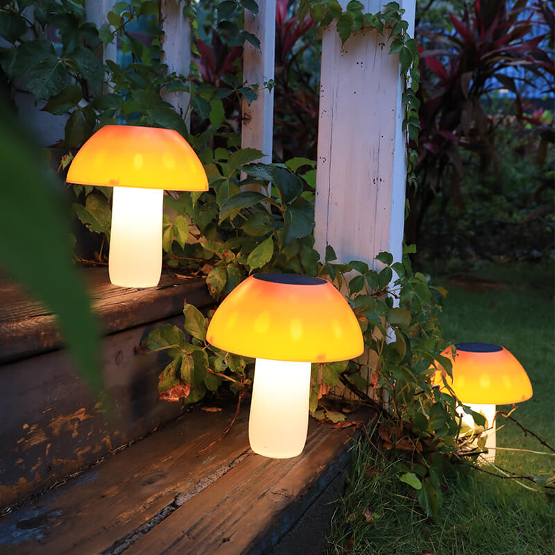 Skorter | GlowShroom - Solar Garden Lantern