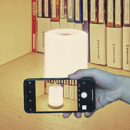 Skorter | Dimmable LED table lamp with USB connection for flexible light
