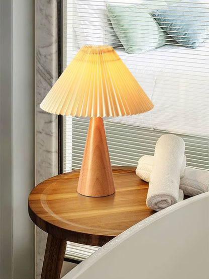 Skorter | AntiqueRadiance – Elegant Wood and Metal Table Lamp