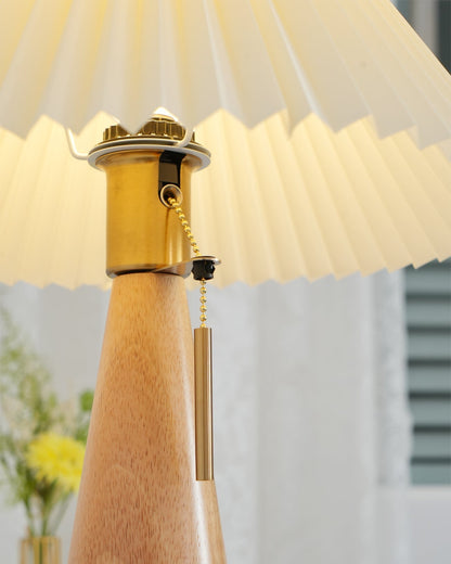 Skorter | AntiqueRadiance – Elegant Wood and Metal Table Lamp