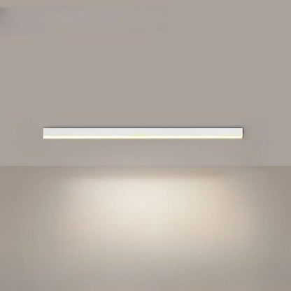 Skorter | Minimalistic ceiling lamp with Scandinavian design & strong light output