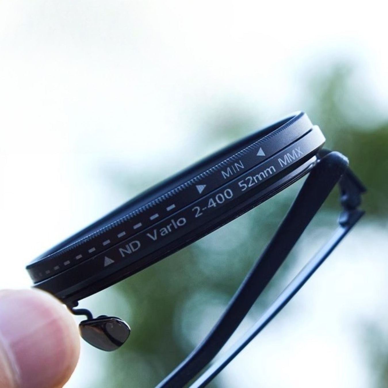 Skorter | VisionRound Polarized Sunglasses – Unisex Retro Design with Adjustable Light Filter