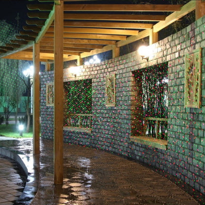 Skorter | 30W Remote Control Outdoor Waterproof Laser Light Garden Decoration Lawn Lamp, green light + red light (UK plug)