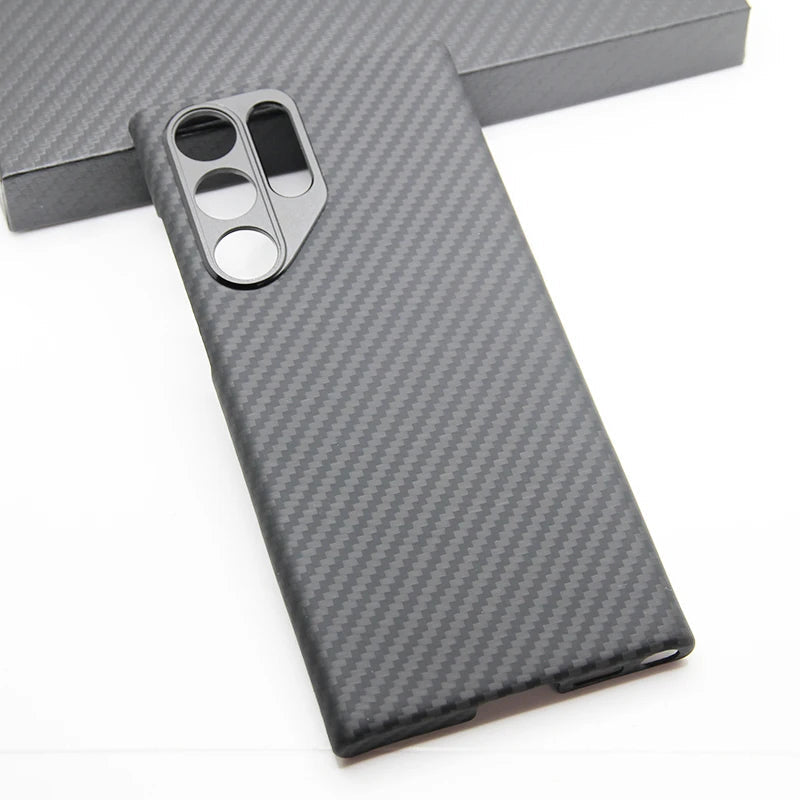 Skorter | Carbon fiber MagSafe case