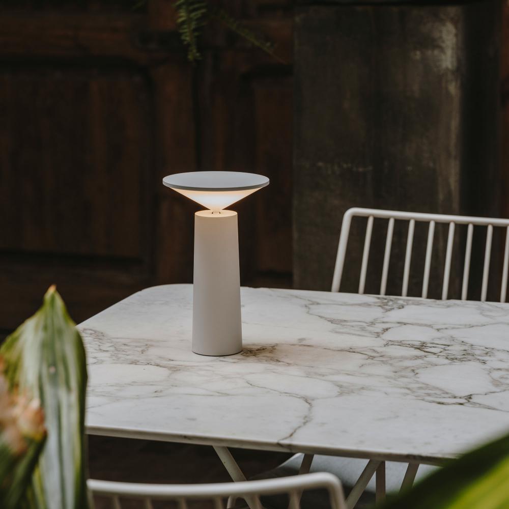 Skorter | InfiNight - Modern table lamp with touch sensor | Dimmable brightness
