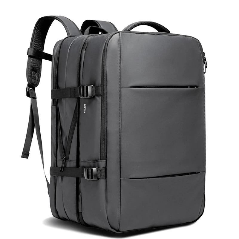 Skorter | Business backpack for men with USB connection & laptop compartment