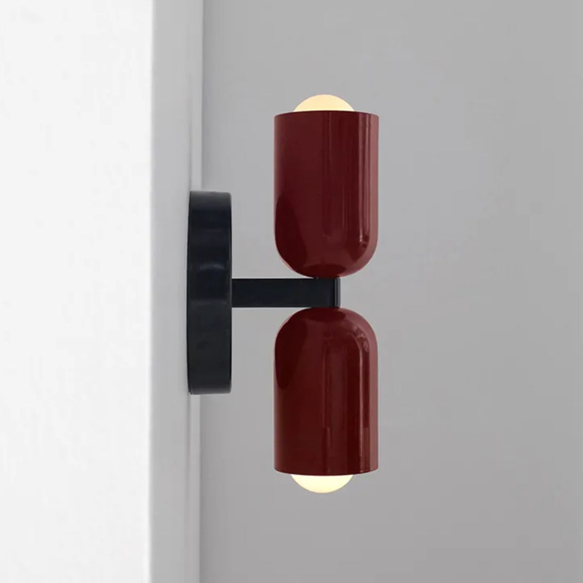Skorter | Double Head Wall Lamp Black Base