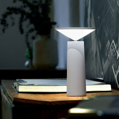 Skorter | InfiNight - Modern table lamp with touch sensor | Dimmable brightness